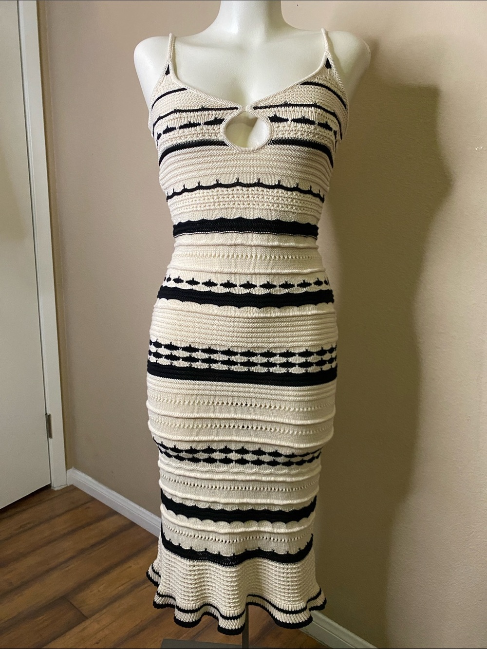 H&M Cream and Black Striped Knit boho Midi Dress with Keyhole front XS